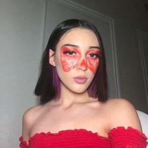 Meet your Posher, Alannis